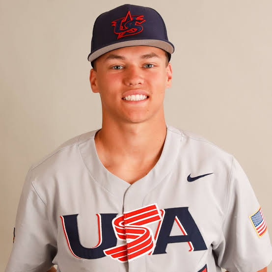 *BOMBSHELL DISCUSSION: Top Recruit No American Player, Chooses LSU Tigers Over Powerhouses in Shocking Flip*