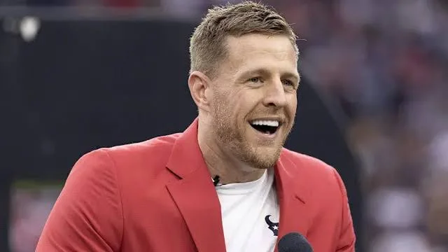 THIS IS THE BEST NEWS WE COULD HOPE FOR: Wisconsin badgers National Collegiate Athletic Association NCAA Are Overjoy as Legend J.J Watt has Returns as Chief Offensive Coordinator In a monumental announcement, Wisconsin badgers Head Coach Luke Fickell family And NCAA Community has officially declared that H……. view more