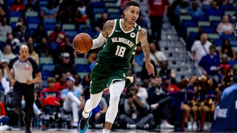 Blockbuster three-team trade pitch sends star PG to Milwaukee for Kyle Kuzma