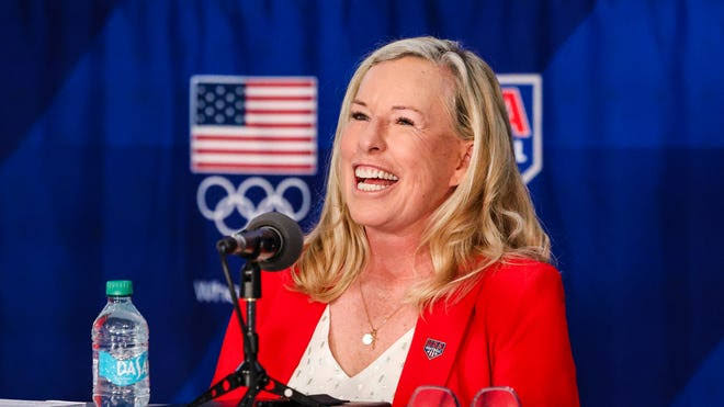The claim that Oklahoma Sooners softball head coach Patty Gasso donated her entire $30 million in bonuses and sponsorship earnings to fund homeless support centers is not supported by any credible sources.