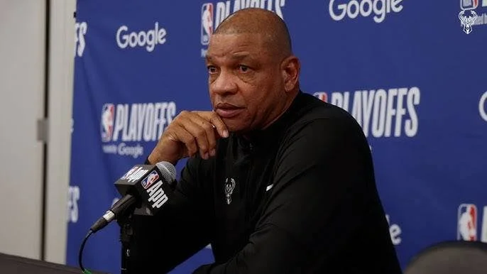 BREAKING NEWS:Former Milwaukee bucks head Mike Budenholzer who is currently serving in the role of air Contributor and brands ambassador for good karma brands ESPN Madison WTLX sent a stunning message to head coach Doc Rivers concerning his…..see more