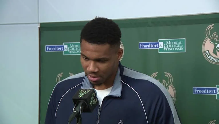 BREAKING NEWS: Milwaukee bucks player Thanasis Antetokounmpo 𝙝𝙖𝙨 𝙥𝙪𝙩 𝙥𝙚𝙣 𝙩𝙤 𝙥𝙖𝙥𝙚𝙧 𝙖𝙣𝙙 𝙨𝙞𝙜𝙣𝙚𝙙 𝙖𝙣𝙤𝙩𝙝𝙚𝙧 𝙛𝙤𝙪𝙧-𝙮𝙚𝙖𝙧 𝙘𝙤𝙣𝙩𝙧𝙖𝙘𝙩 𝙚𝙭𝙩𝙚𝙣𝙨𝙞𝙤𝙣 𝘾𝙤𝙣𝙩𝙧𝙖𝙘𝙩𝙚𝙙 𝙪𝙣𝙩𝙞𝙡 𝙩𝙝𝙚 𝙚𝙣𝙙 𝙤𝙛…..