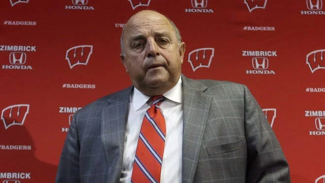 TOUCH DOWN FEW MINUTES AGO: Wisconsin Badgers Current head Coach Luke Fickell officially announced and submitted his resignation letter As Wisconsin Badgers legend Coach Barry Alvarez returned to team as the new senior……..read more