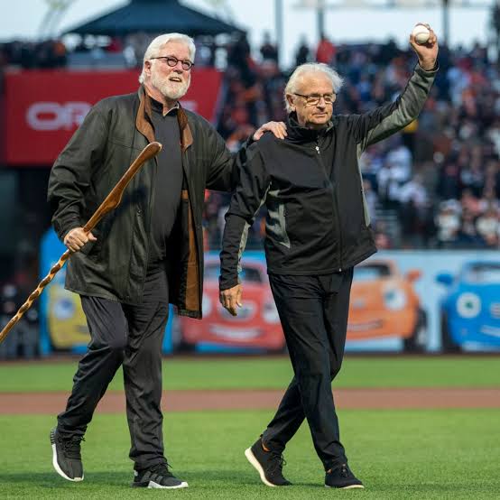 Netflix, ESPN, BBC and major global networks honored Kruk and Kuip as the world’s best broadcasters, praising their unmatched storytelling, authentic chemistry, and ability to captivate audiences across every platform.